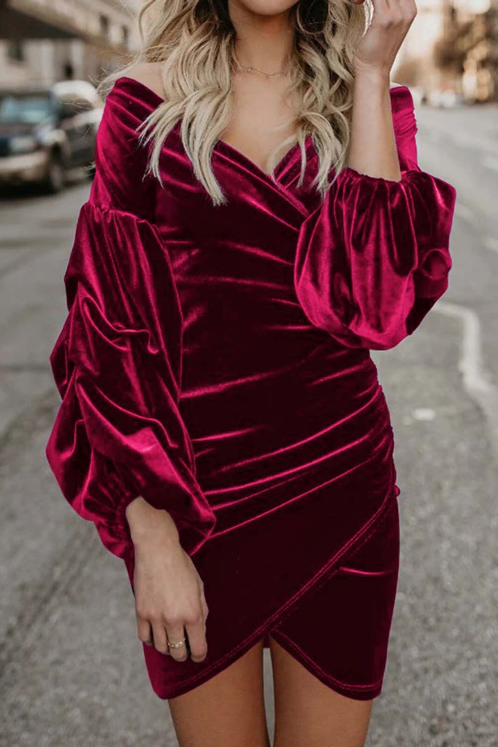 US$ 8.88 Red Puff Sleeve Off Shoulder Wrap Bodycon Velvet Dress Wholesale